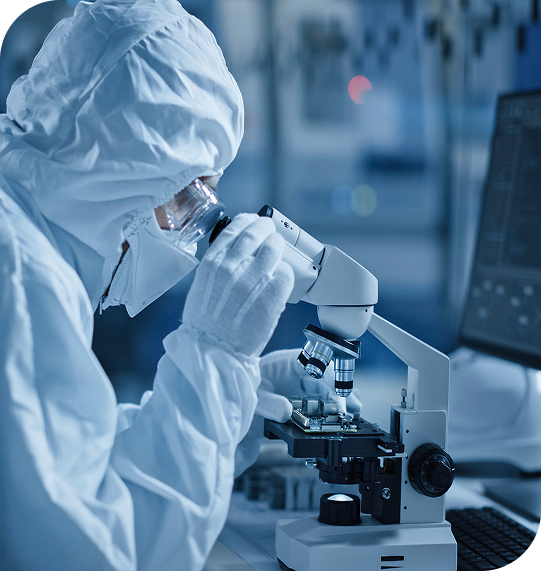 科研人员工作场景